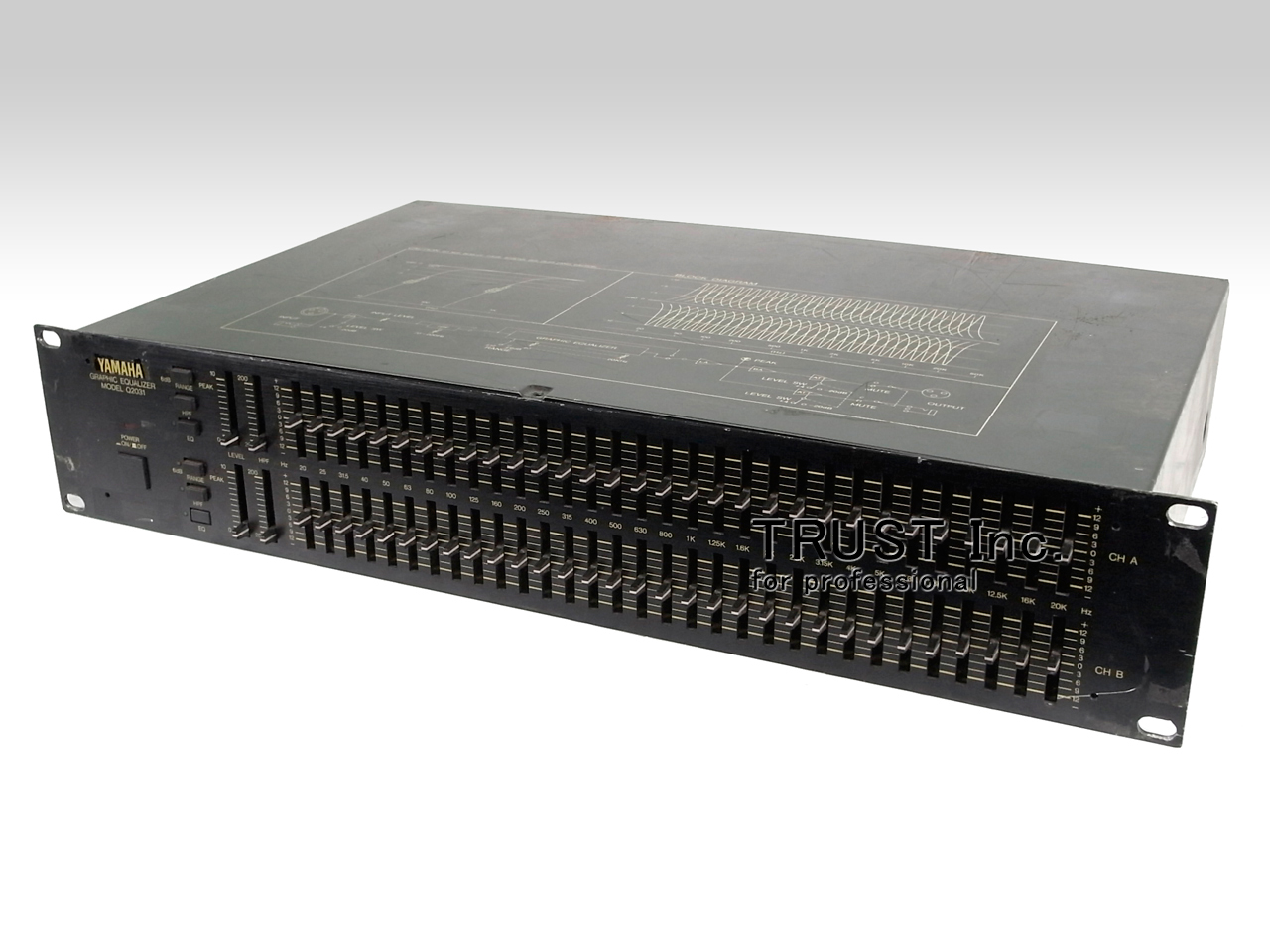 YAMAHA Q2031 YAMAHA】パワーアンプ P2040 +イコライザー Q2031B