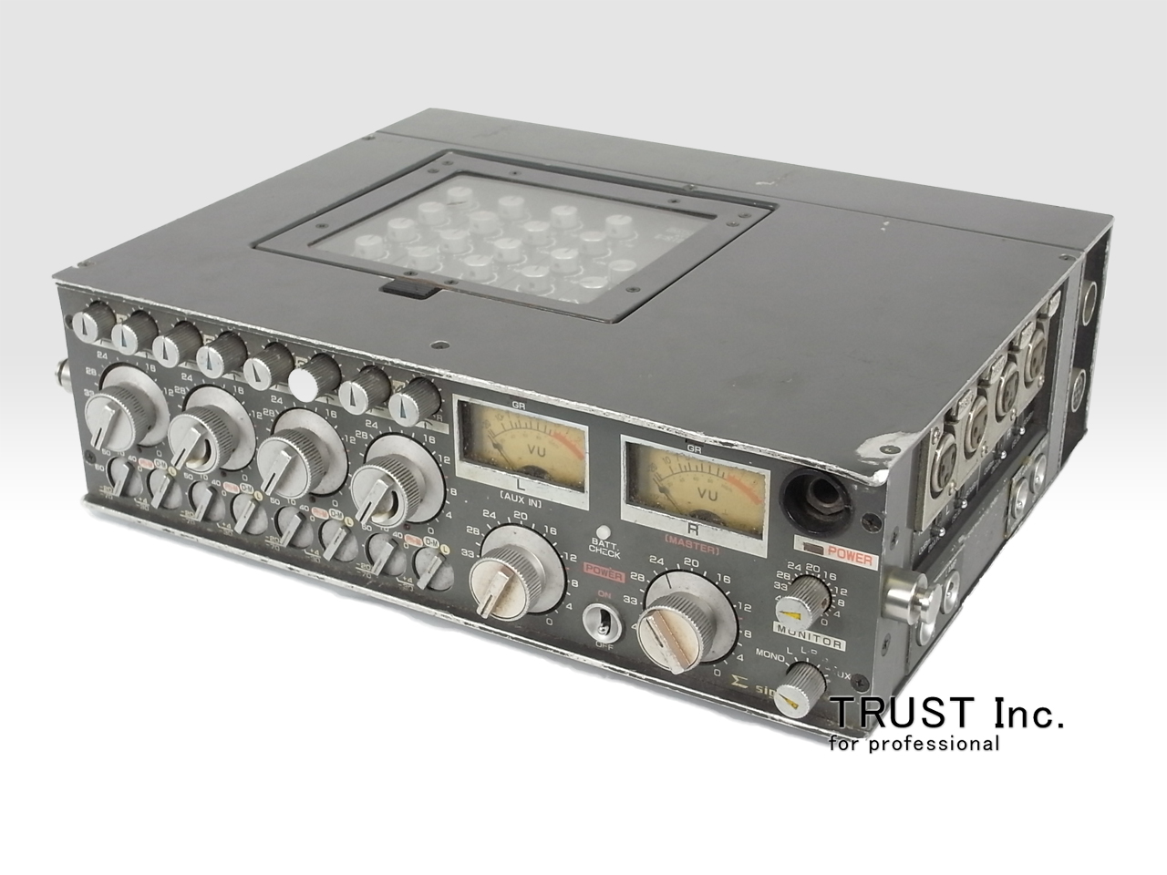 4chオーディオミキサー（sigma EFP-402L） sigma EFP-402L 4chコンパクトミキサー | VIVID Online Shop