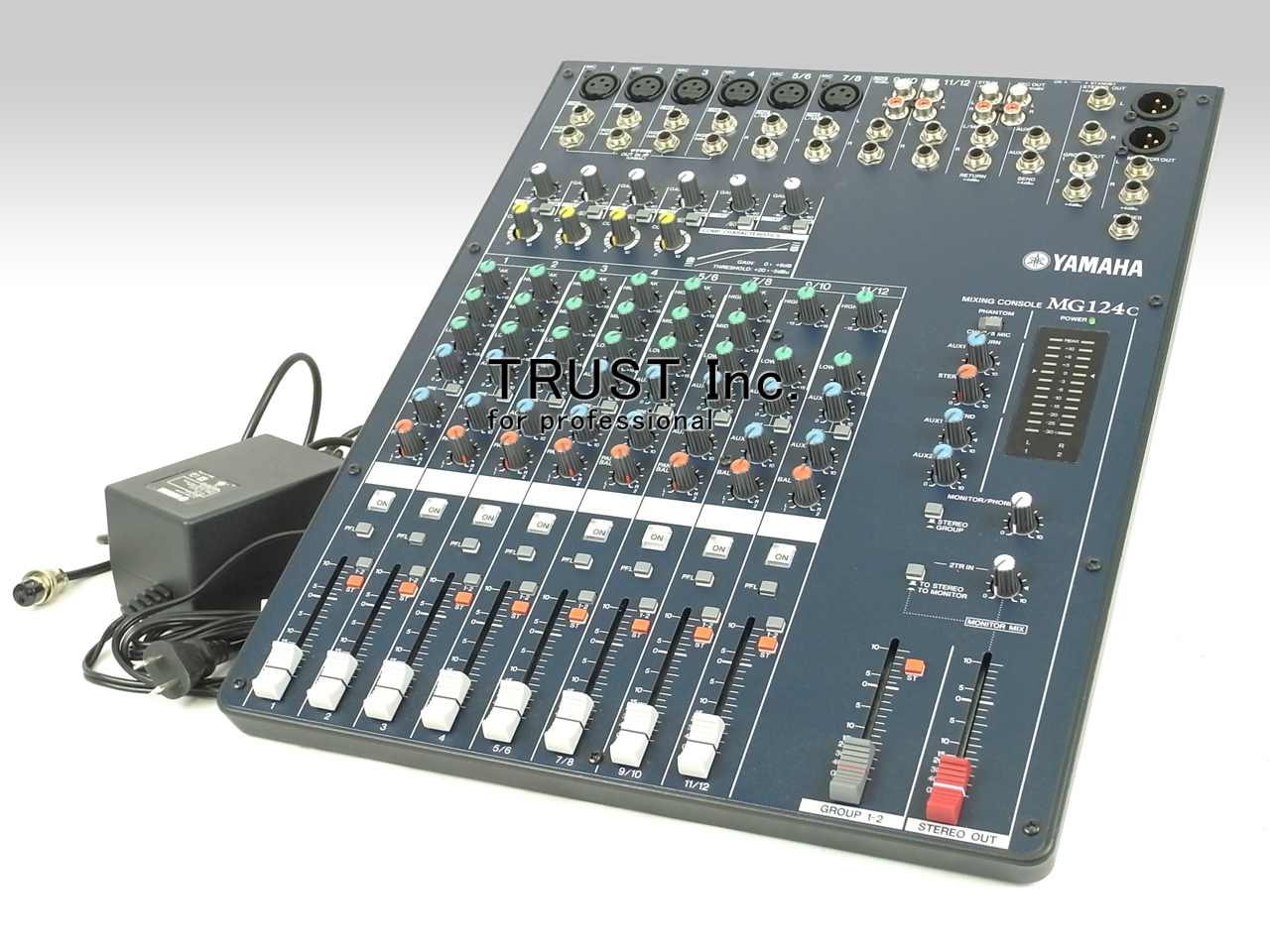 ヤマハ MG124C ミキシングコンソール YAMAHA MG124C ヤマハ ミキシング