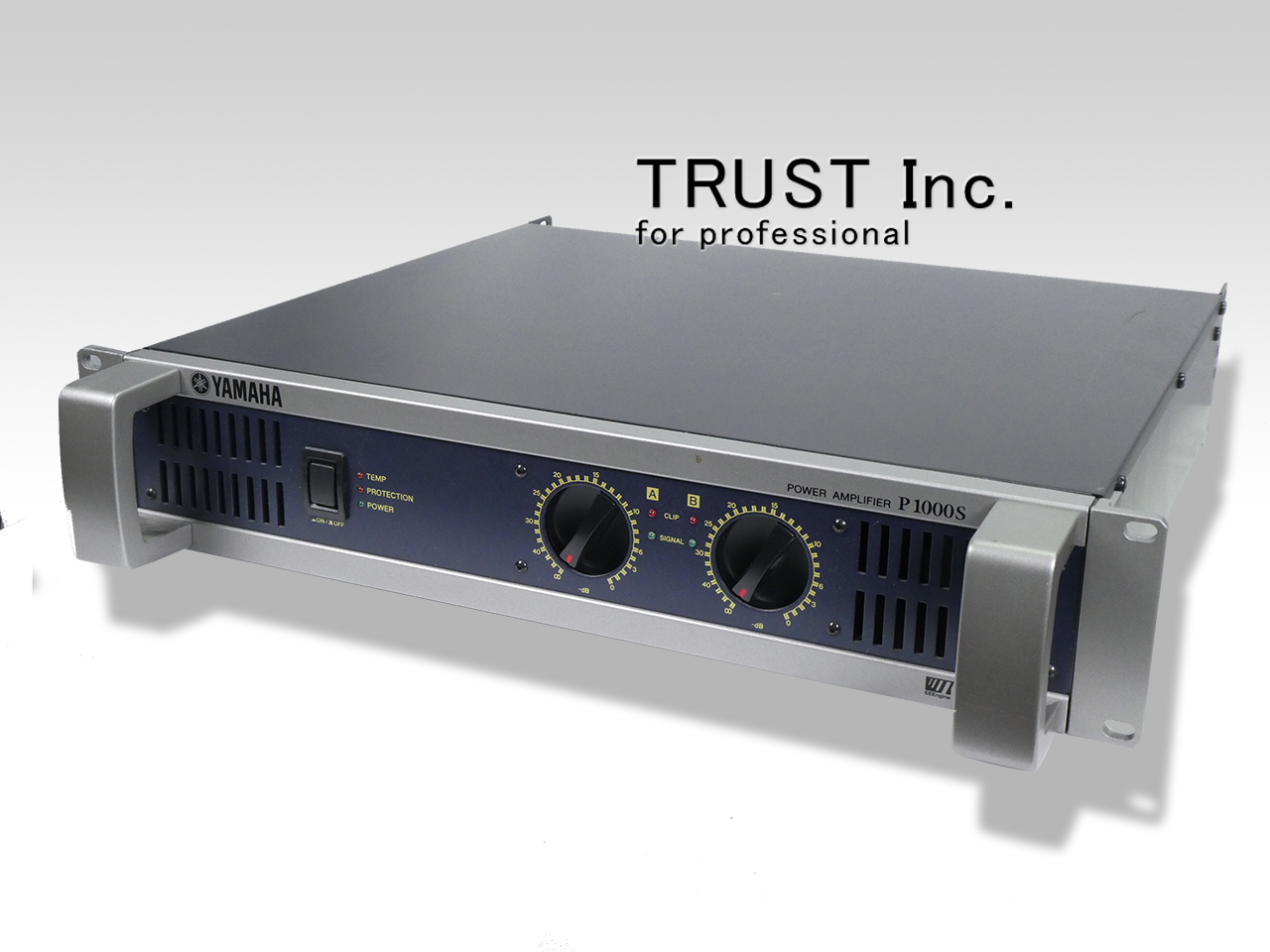 09 YAMAHA P7000S パワーアンプ