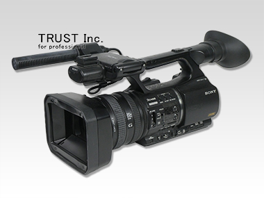HVR-Z5J